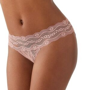 b.tempt'd by Wacoal stretch lace bikini NWT
